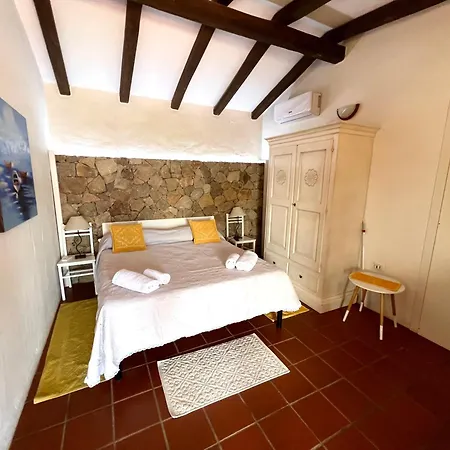 Antico Casale Del Poggio 3*