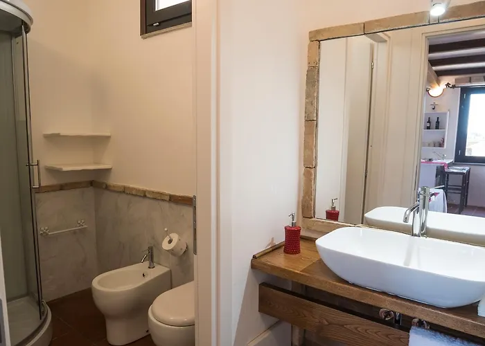 Antico Casale Del Poggio Guest house 3*
